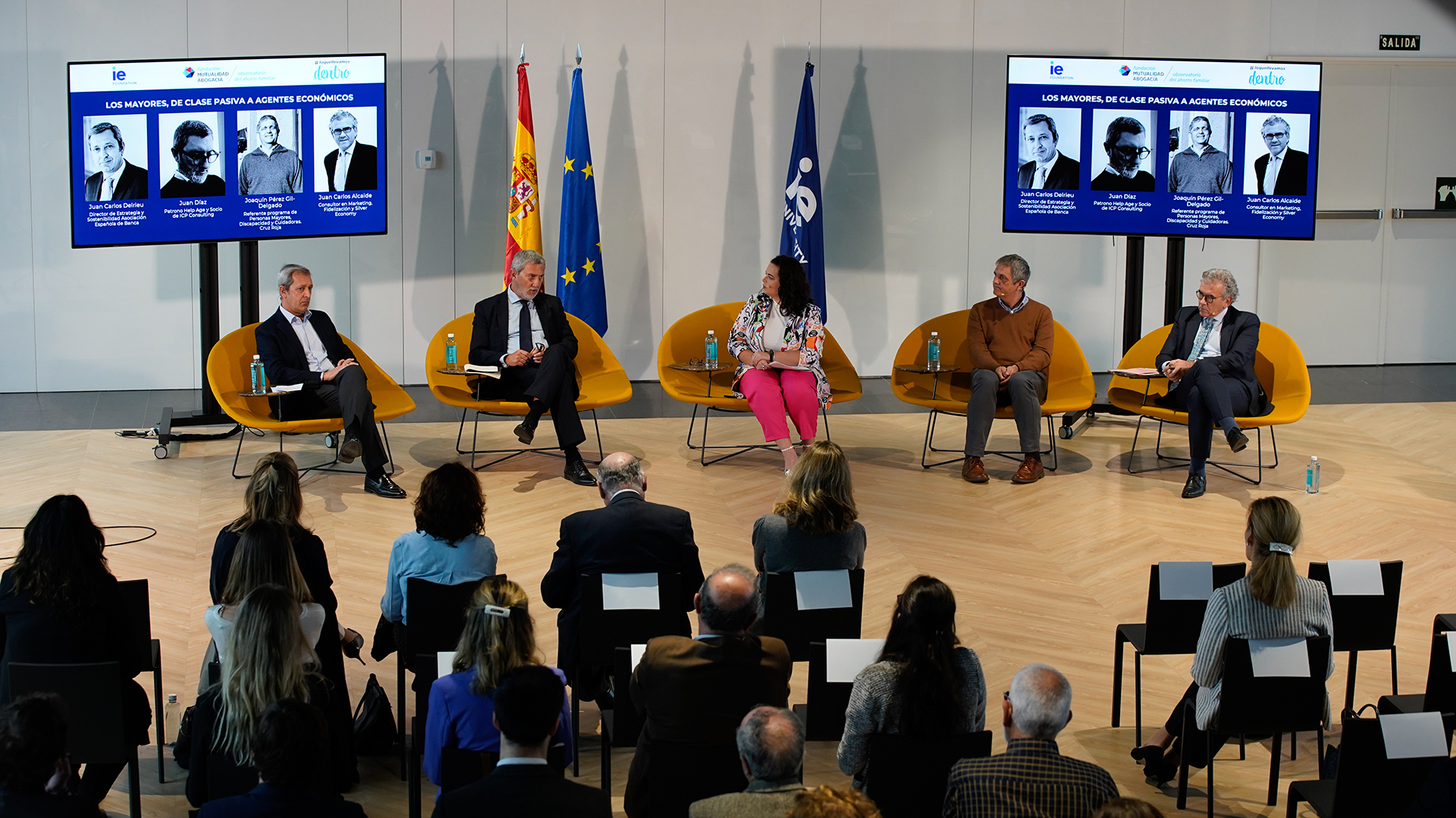 Españoles de 55-64 años sufren más estrés financiero