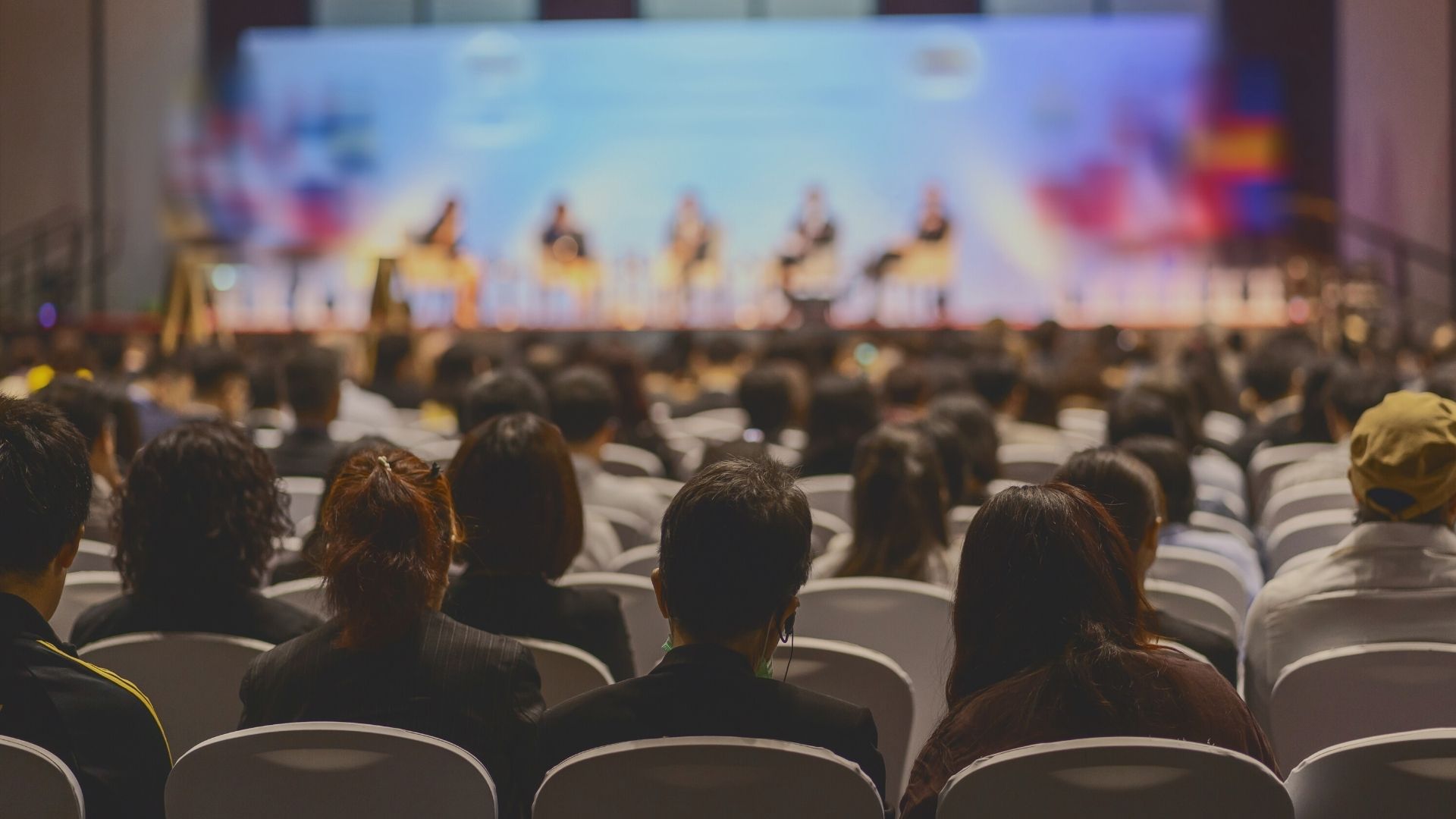 IV Encuentro Económico-Asegurador: economía y ahorro