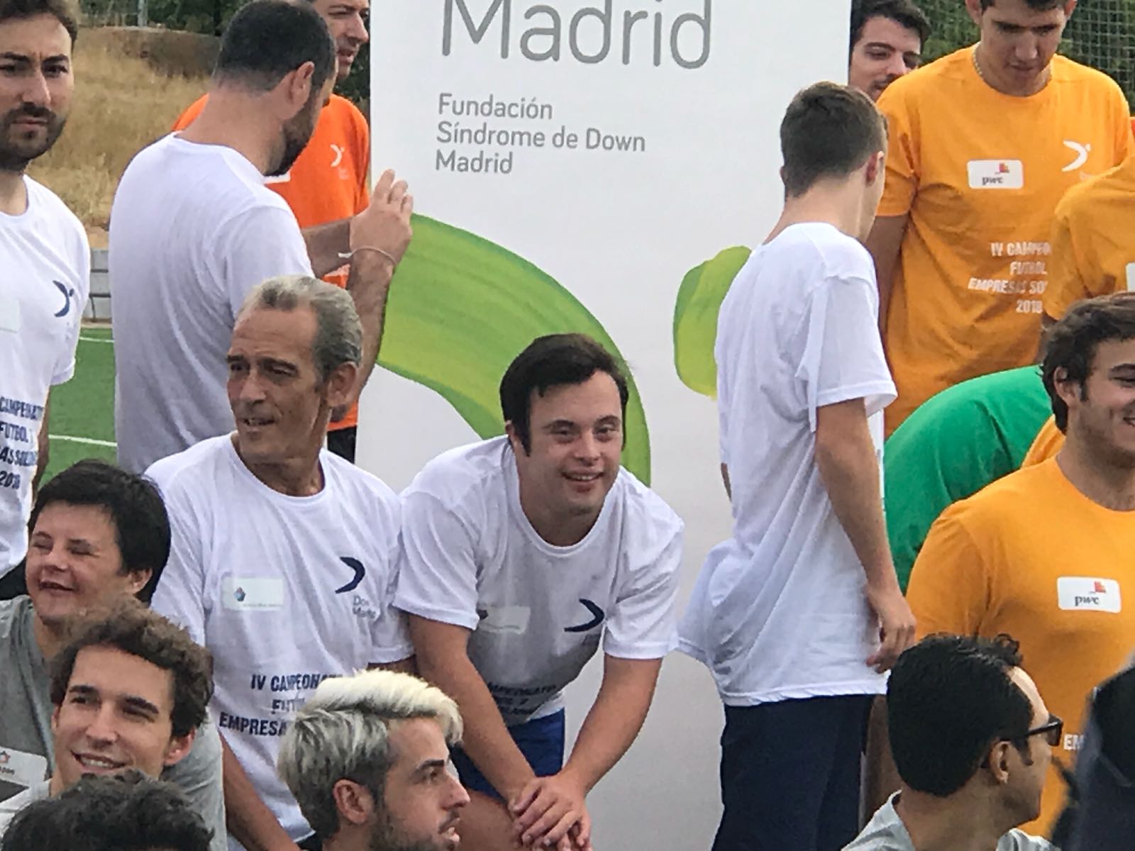 La Mutualidad entre las empresas solidarias participantes en el torneo de fútbol 7 de Down Madrid - 4